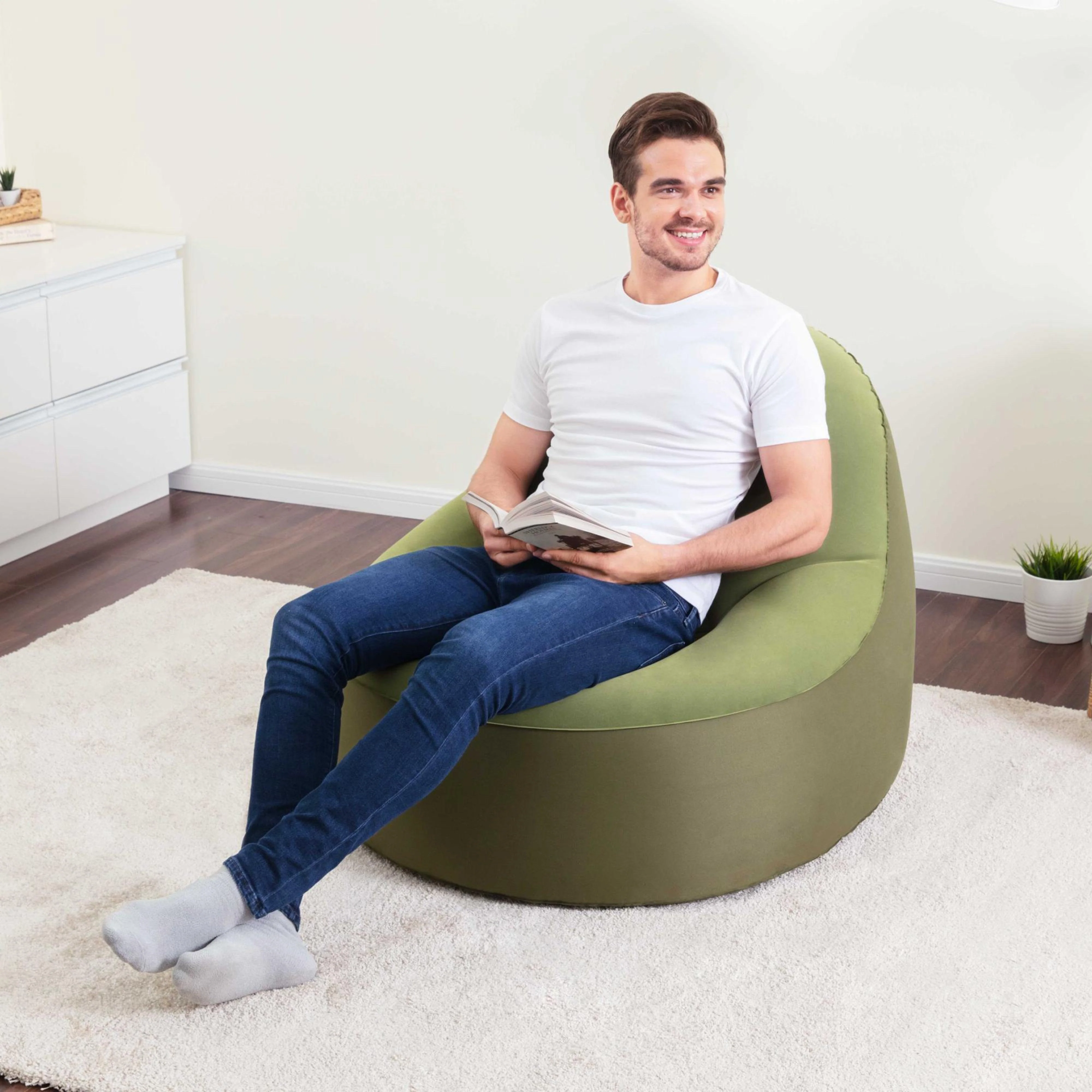 Inflatable Pod Chair - Image 3