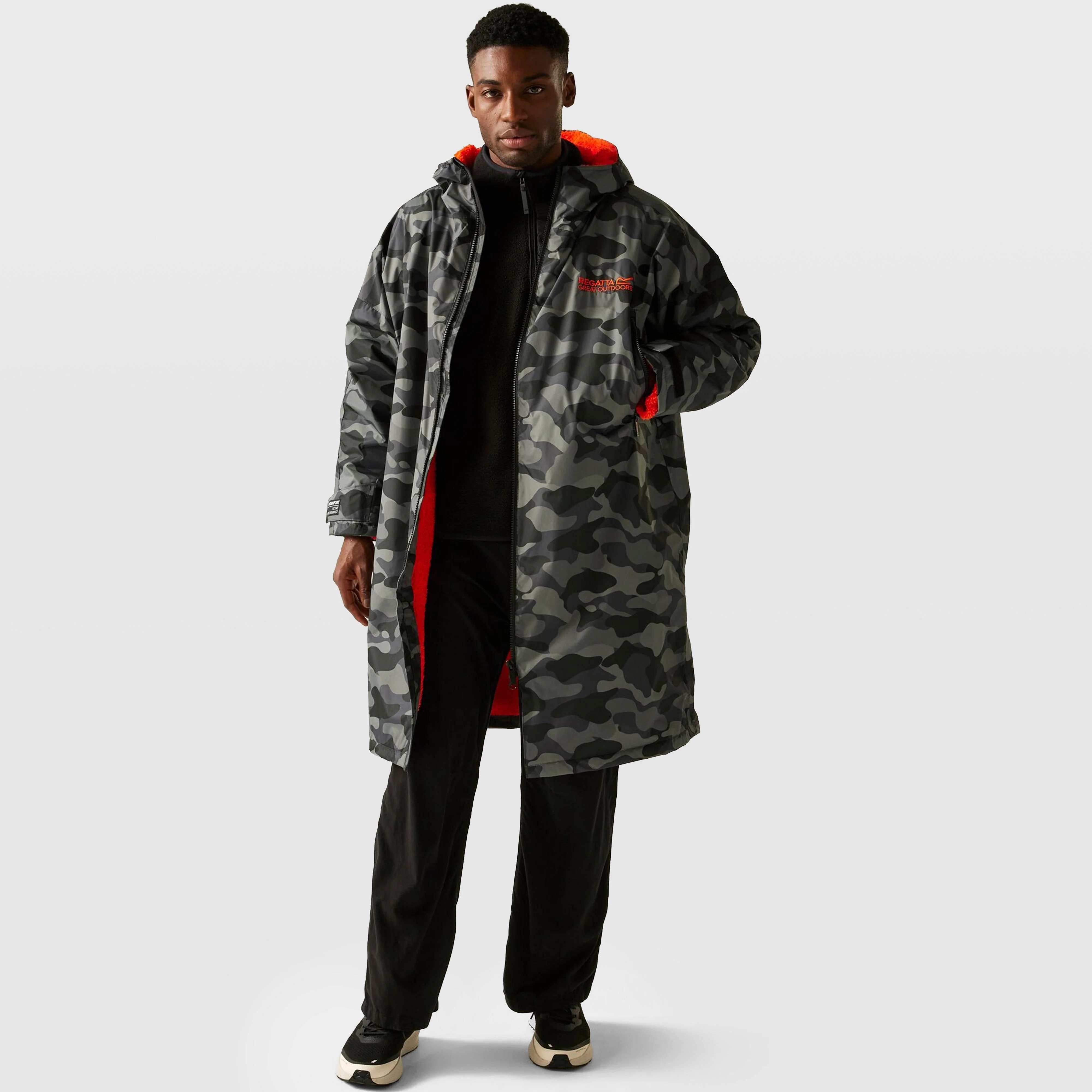 Waterproof Changing Robe - Image 15