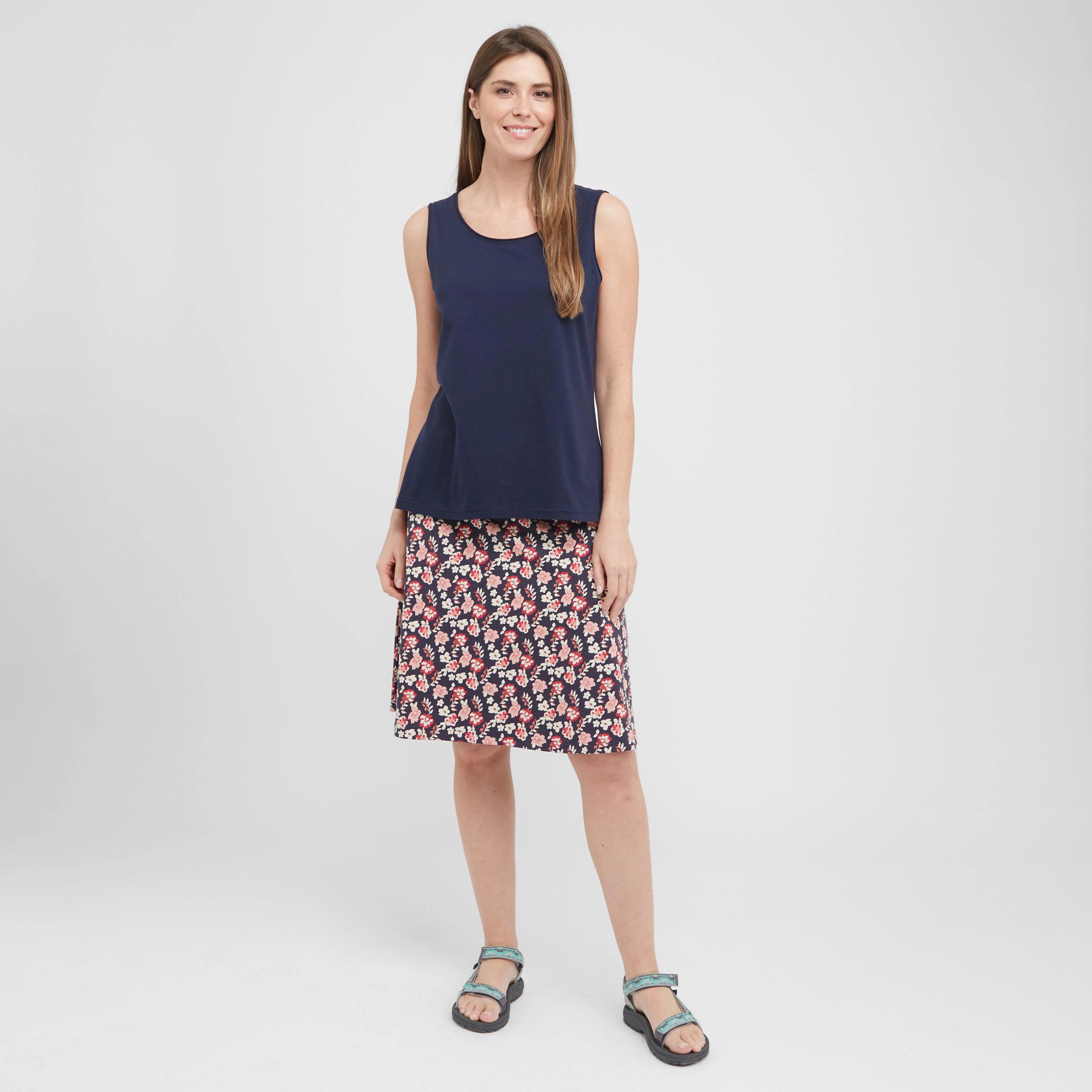 Women’s Calle Vest - Image 17